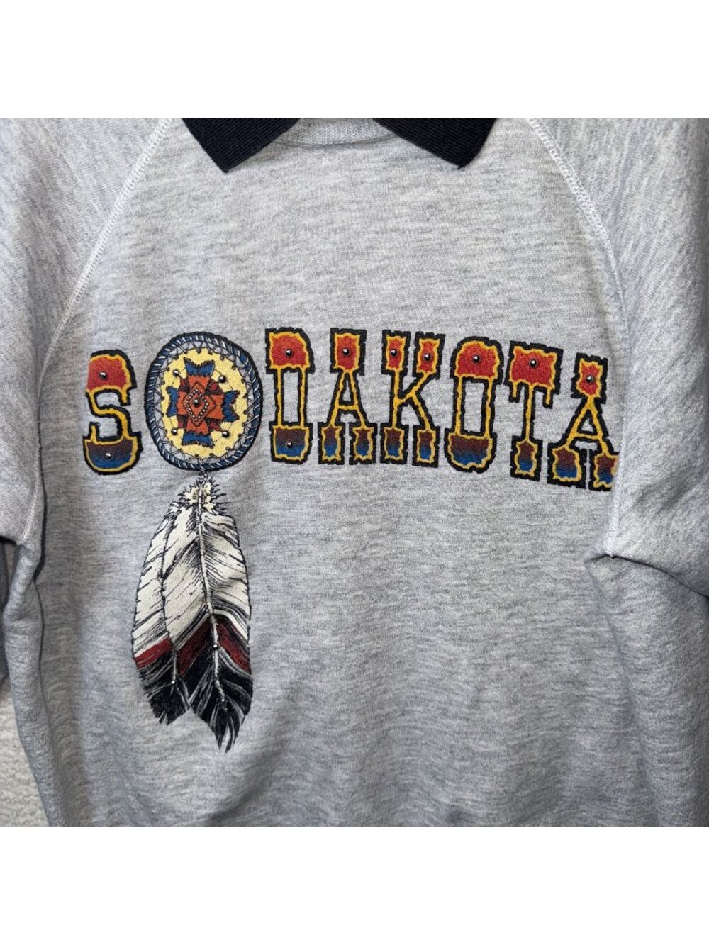 Vintage Hanes South Dakota Sweatshirt Feather Black Collar USA Size Large